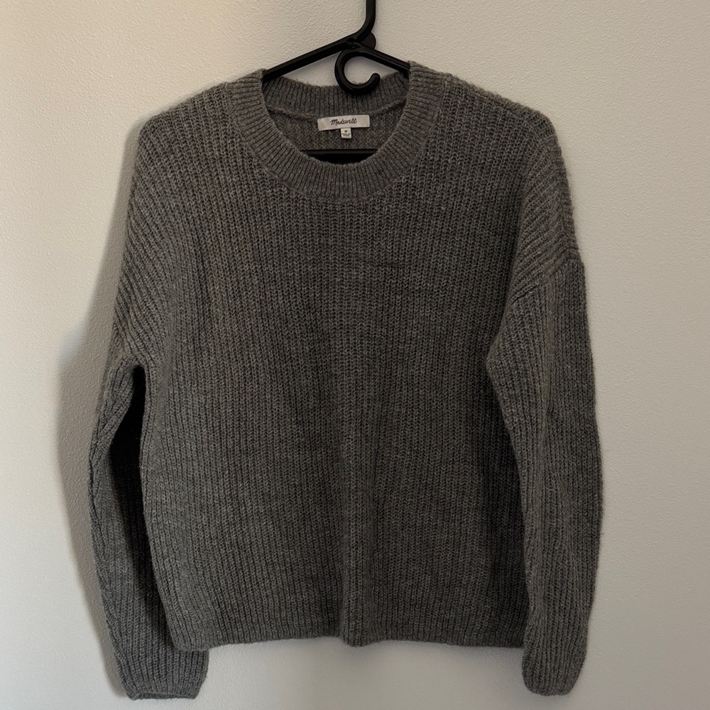 Madewell women’s medium Charcoal Crewneck Sweater
